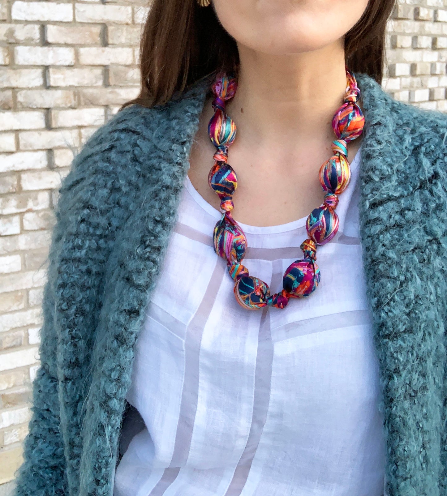 LANYA_TROPICANA_FROOTI_JUNGLE_PRINT_SILK_BEADED_NECKLACE_WORN