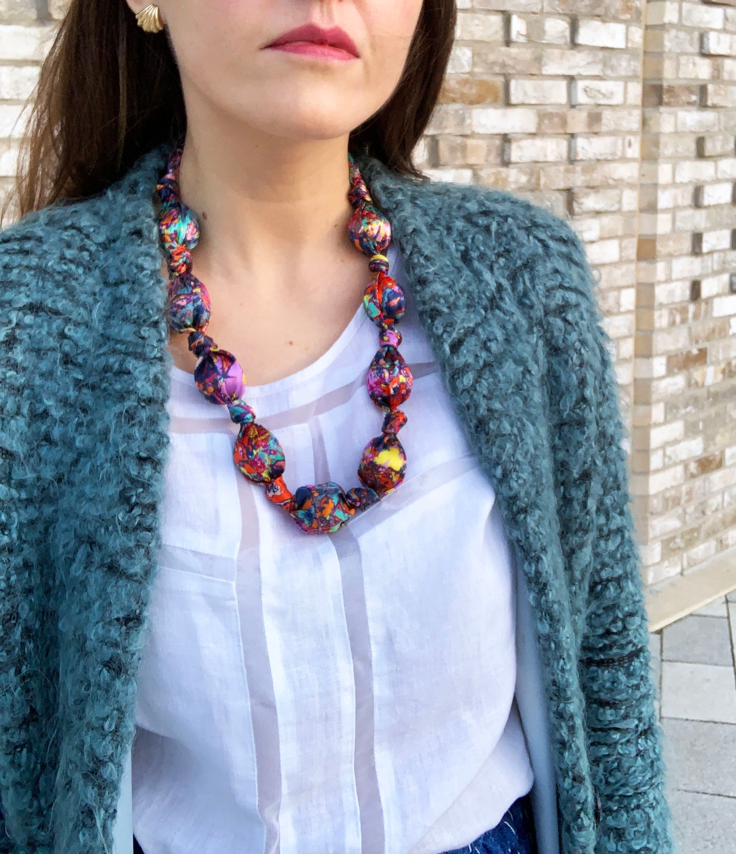 LANYA_TROPICANA_FROOTI_REEF_PRINT_SILK_BEADED_NECKLACE_WORN