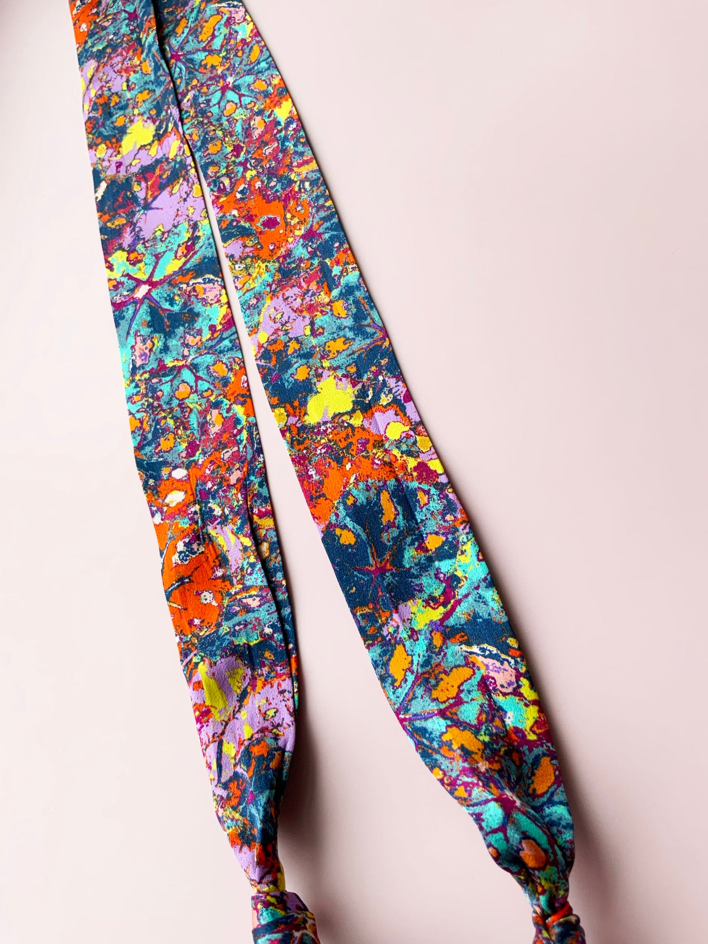 LANYA TROPICANA FROOTI REEF PRINT SILK BEAD NECKLACE TIE CLOSEUP
