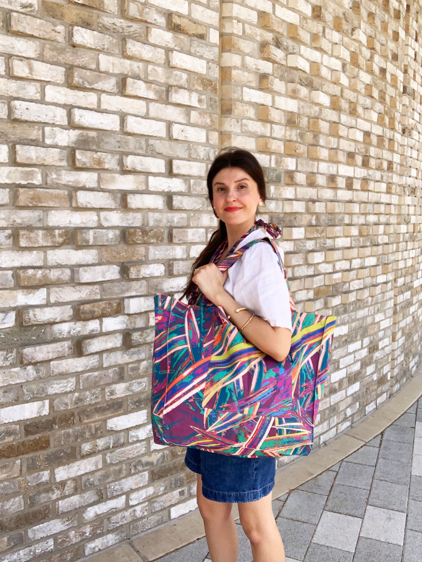 LANYA TROPICANA SUNDOWN JUNGLE COLOURFUL MAXIMAL PRINTED ORGANIC COTTON CANVAS TOTE BAG SILK PRINTED SCRUNCHIE NECKLACE CO-ORD
