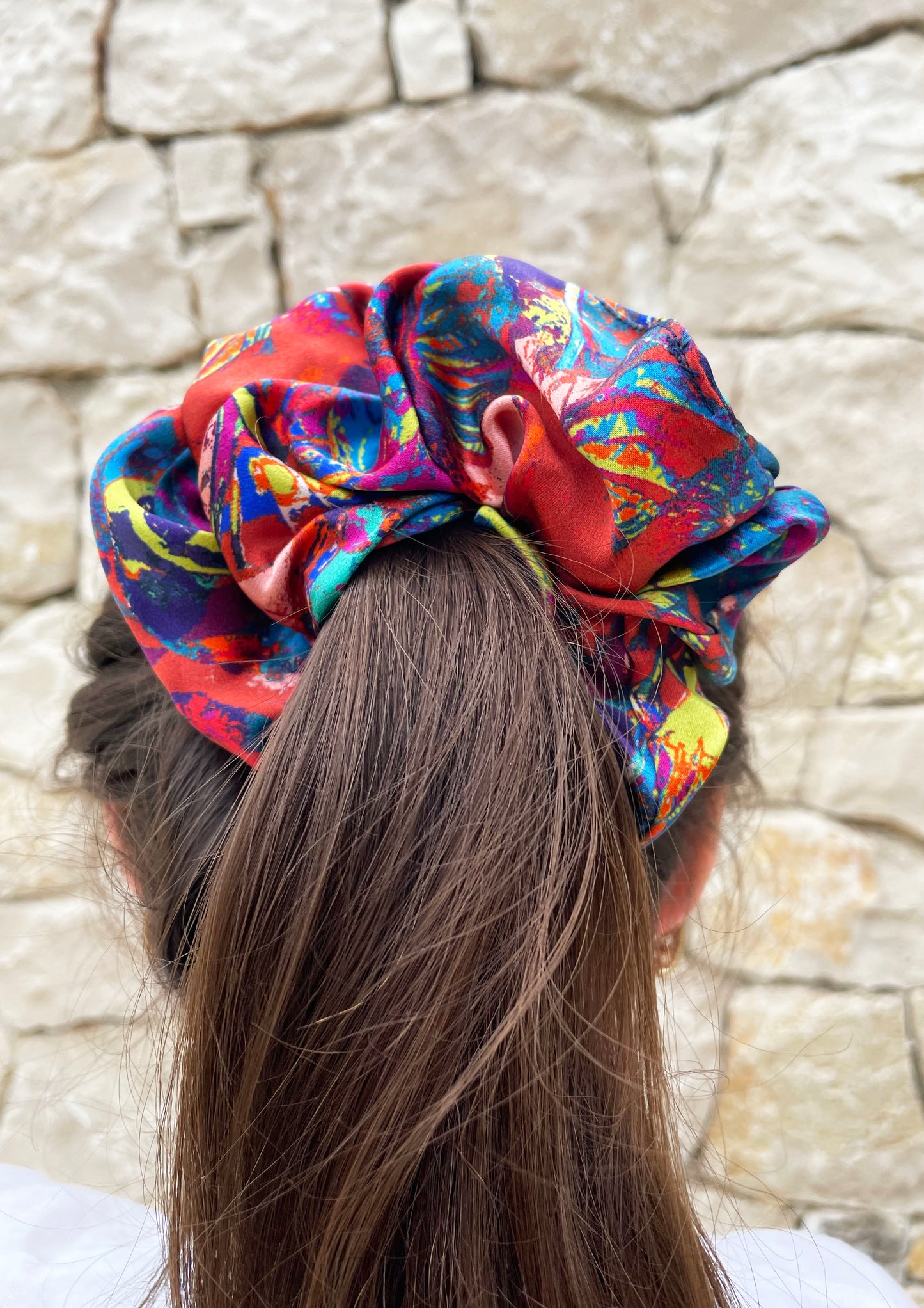 LANYA TROPICANA SUNDOWN ORCHADIA SILK SCRUNCHIE AS WORN UPCLOSE