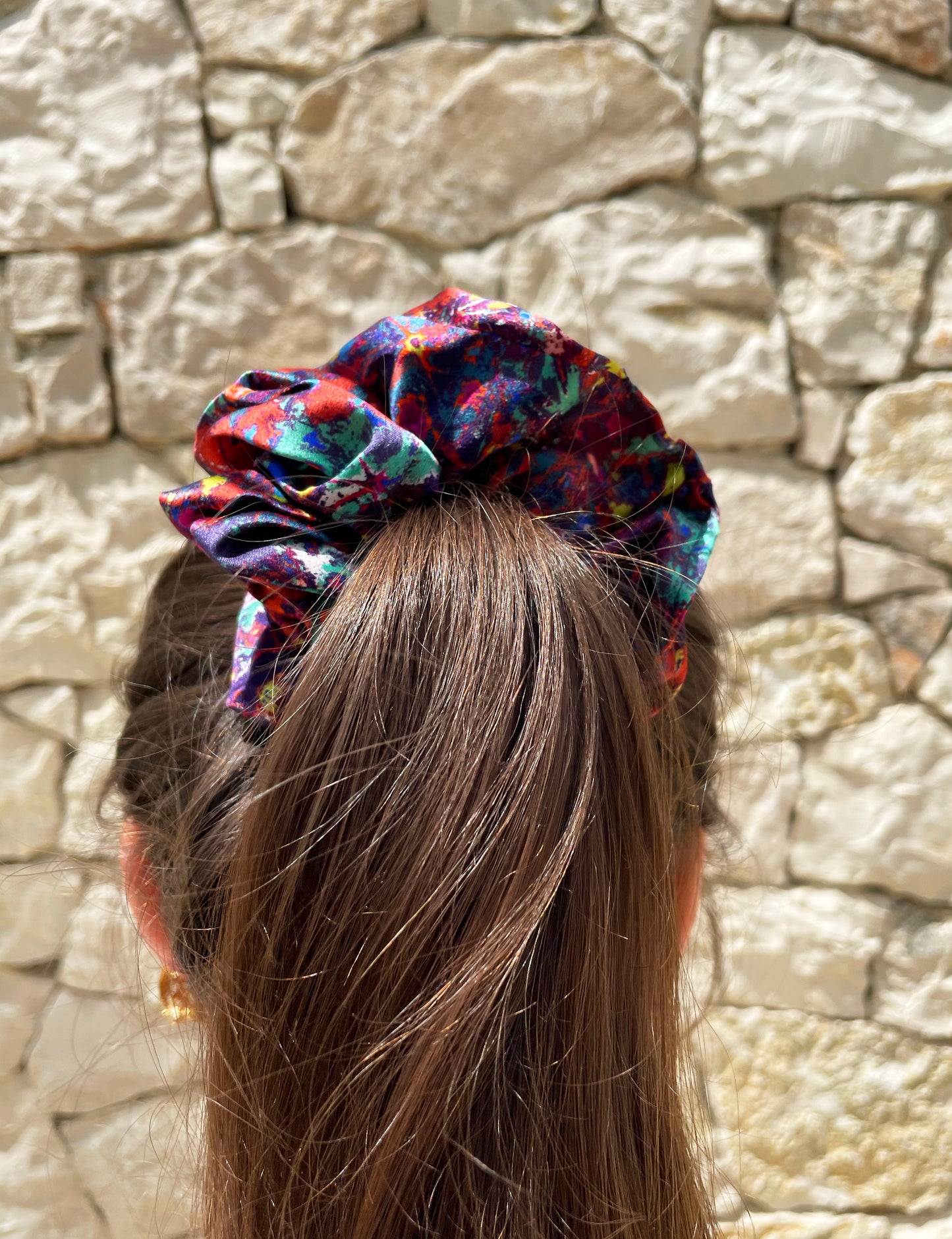 LANYA TROPICANA SUNDOWN REEF SILK SCRUNCHIE AS WORN