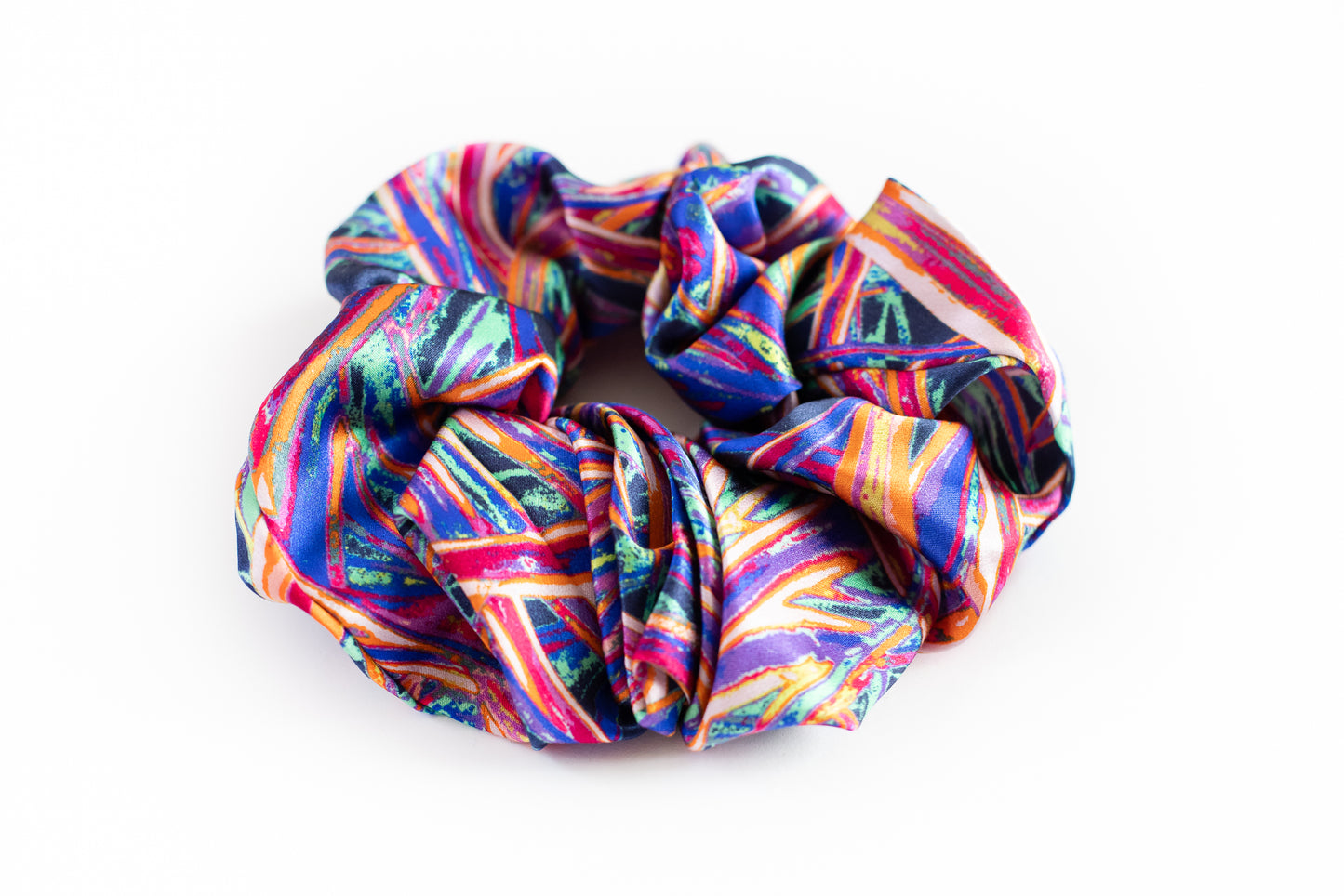 LANYA TROPICANA ZEST COLOURWAY JUNGLE PRINTED SILK SCRUNCHIE UPCLOSE