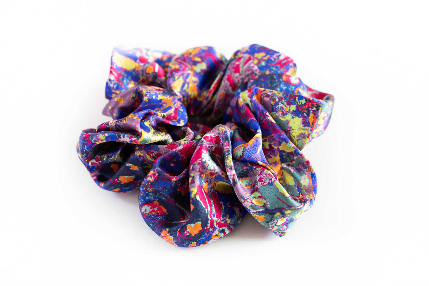 LANYA TROPICANA ZEST COLOURWAY REEF PRINTED SILK SCRUNCHIE UPCLOSE