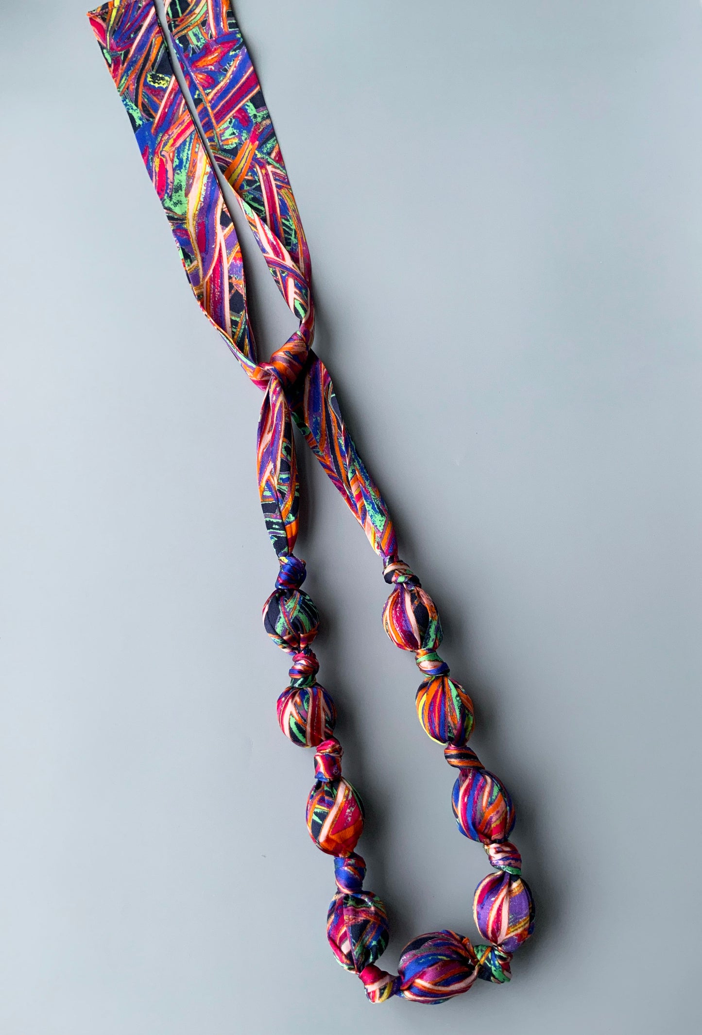 LANYA TROPICANA ZEST JUNGLE PRINT SILK BEAD NECKLACE LONG