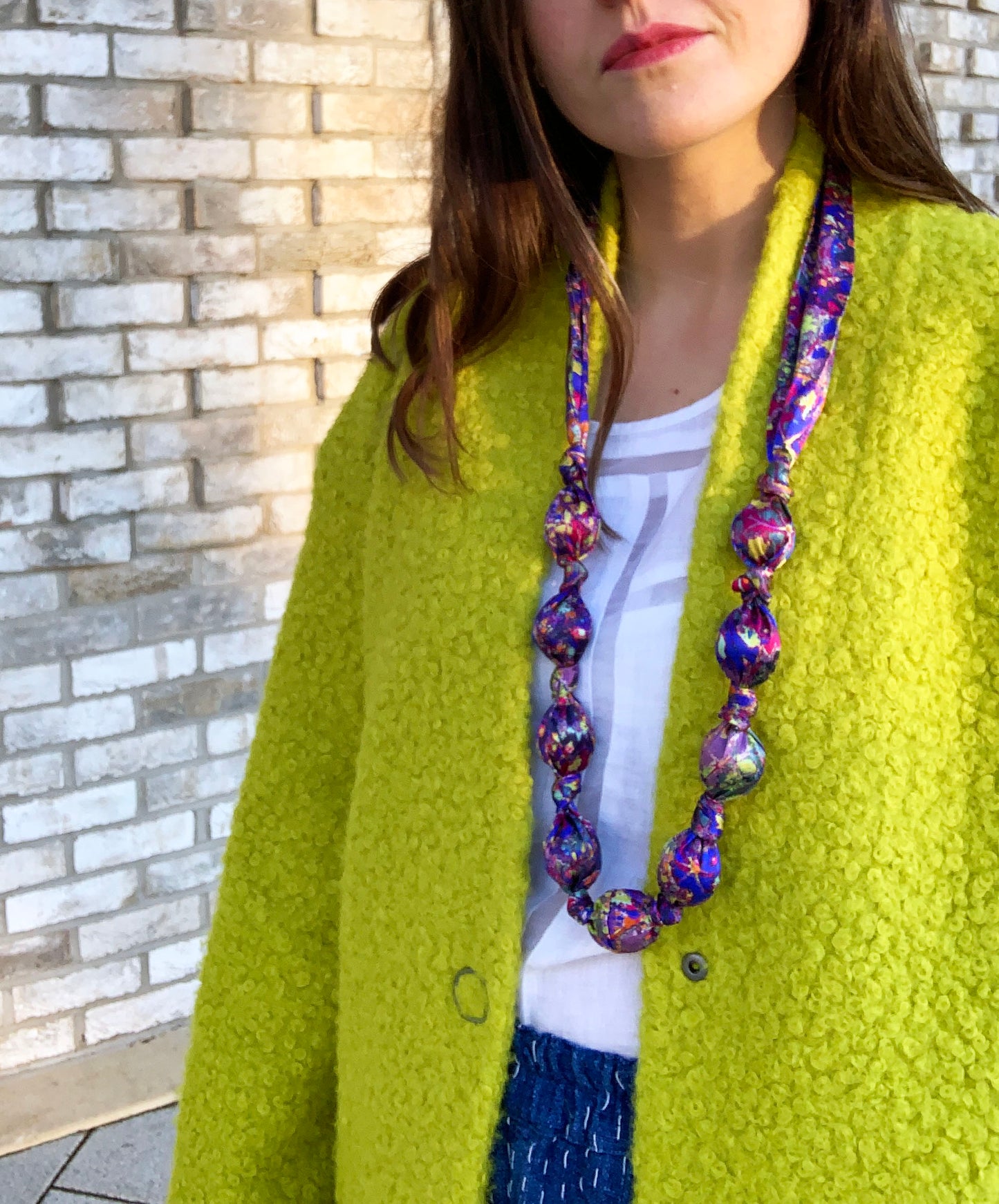 LANYA TROPICANA ZEST REEF PRINT SILK BEAD NECKLACE WORN LONG