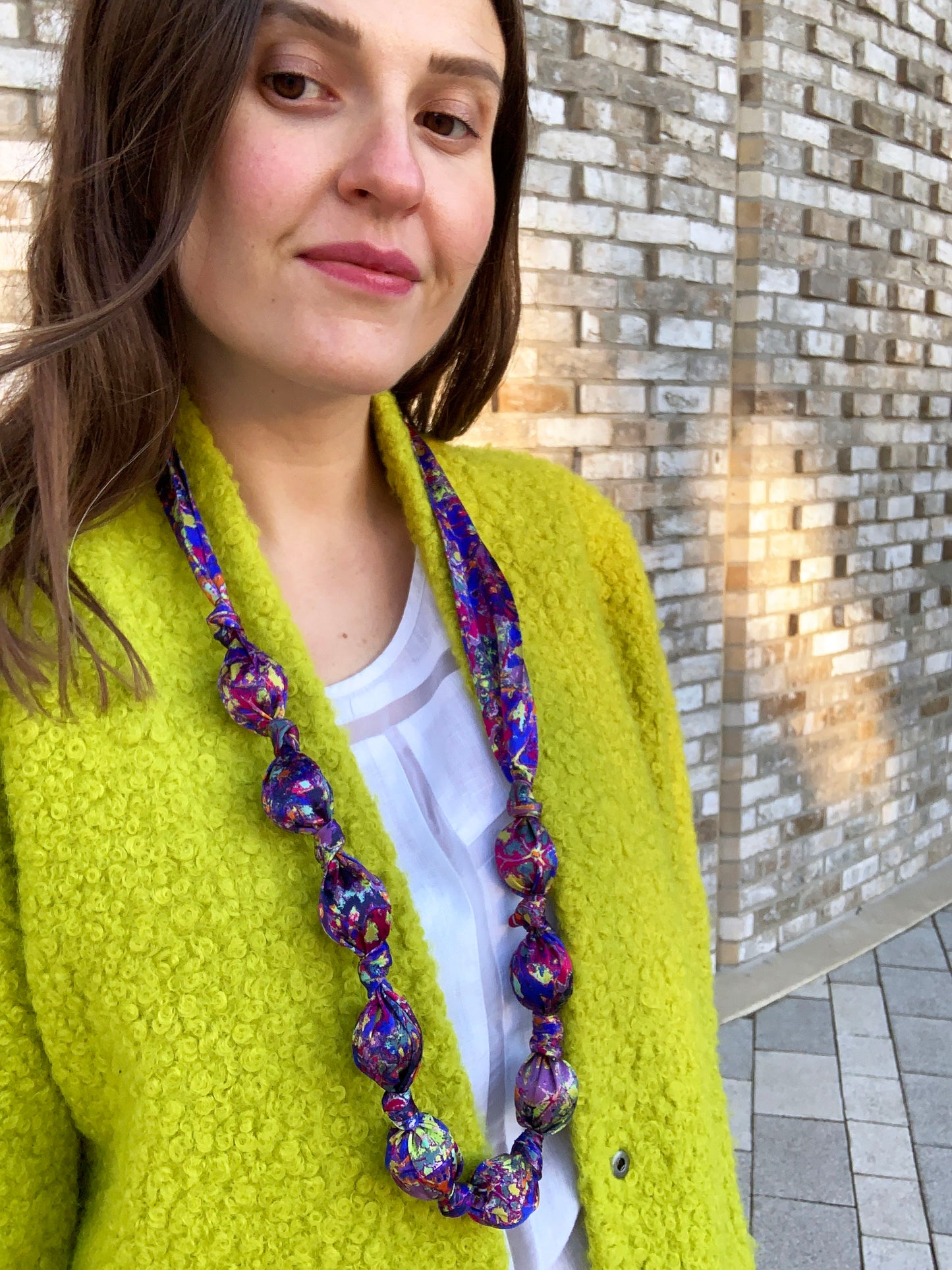 LANYA TROPICANA ZEST REEF PRINT SILK BEAD NECKLACE WORN LONG