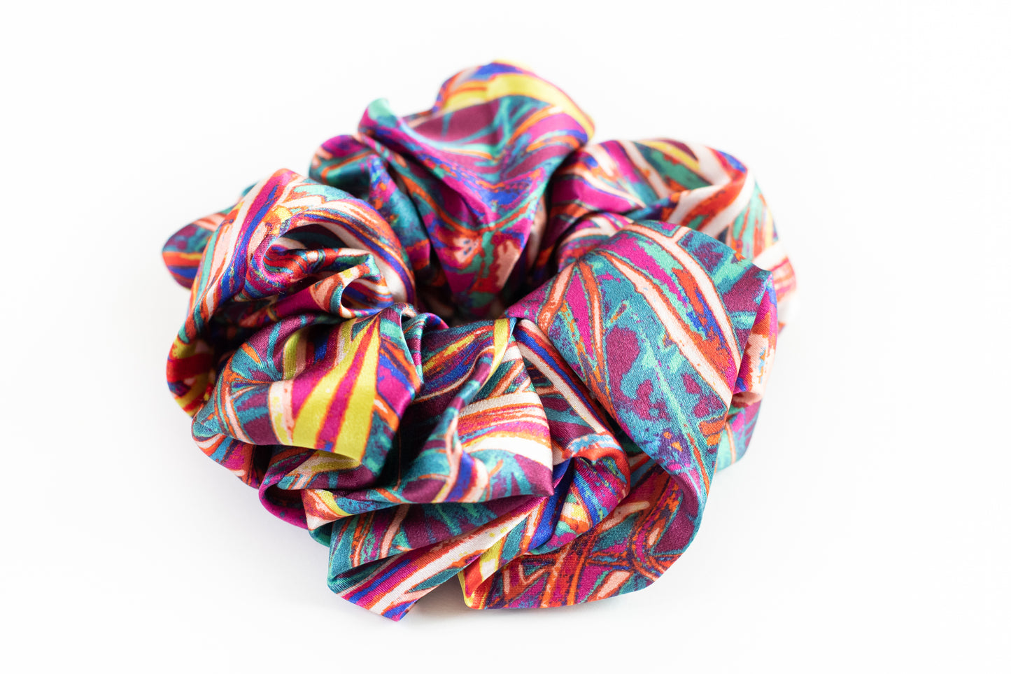 LANYA TROPICANA SUNDOWN JUNGLE SILK SCRUNCHIE UPCLOSE WHITE BG