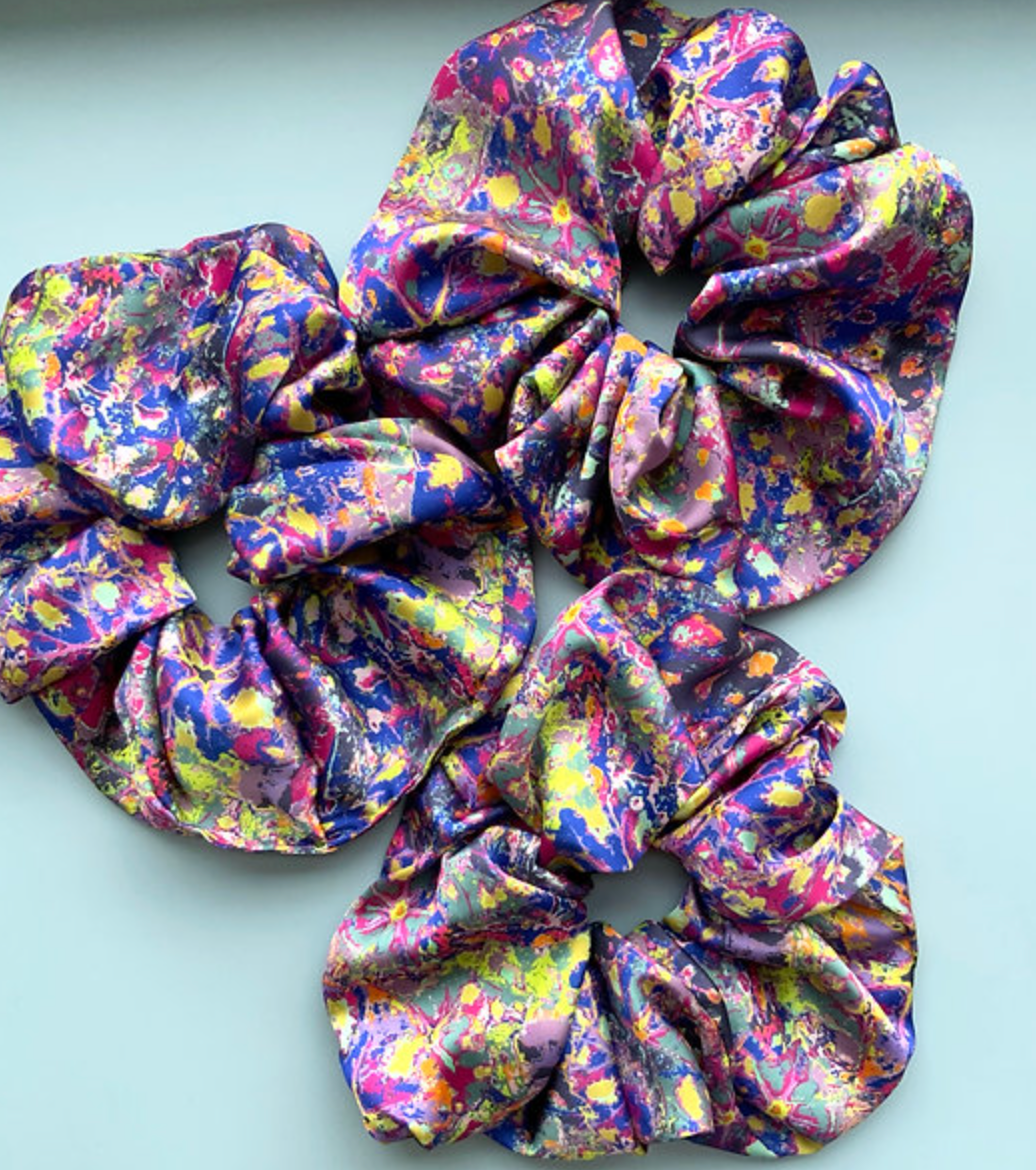 ZEST SUPERSIZED SCRUNCHIE